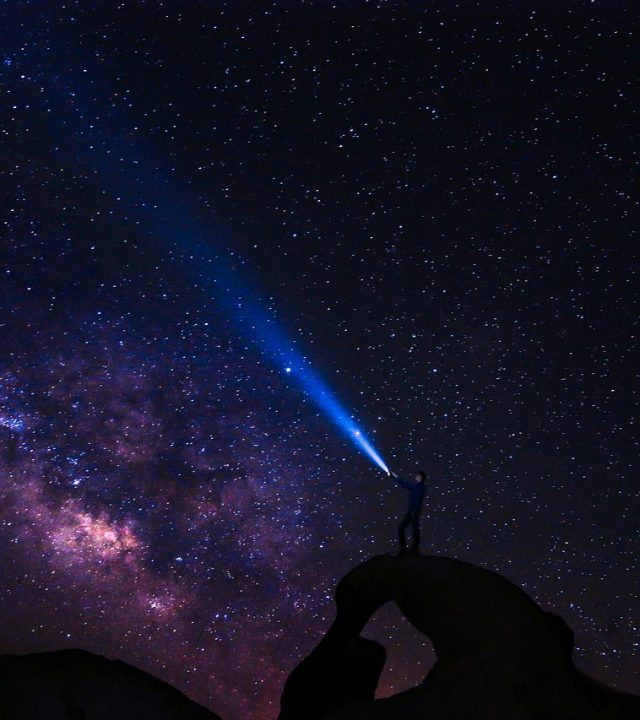 constellations, stargazing, person-1851128.jpg